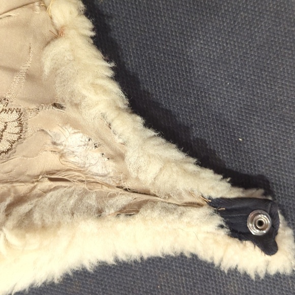 Vintage Sheepskin Hat - Picture 4 of 8